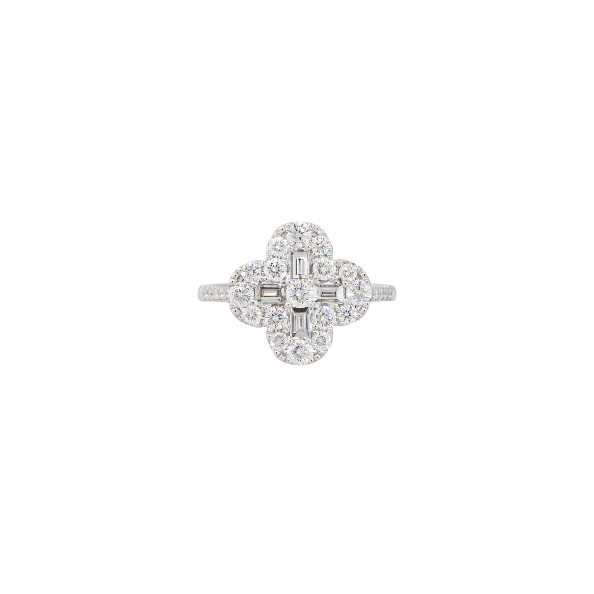 18k White Gold 1.22ctw Diamond Clover Style Ring  