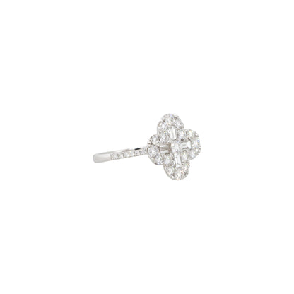 18k White Gold 1.22ctw Diamond Clover Style Ring  