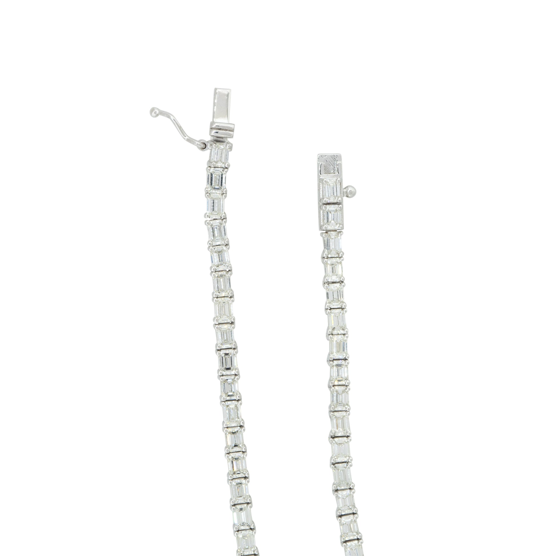 18k White Gold 13.59ctw Emerald Cut Diamond Tennis Necklace