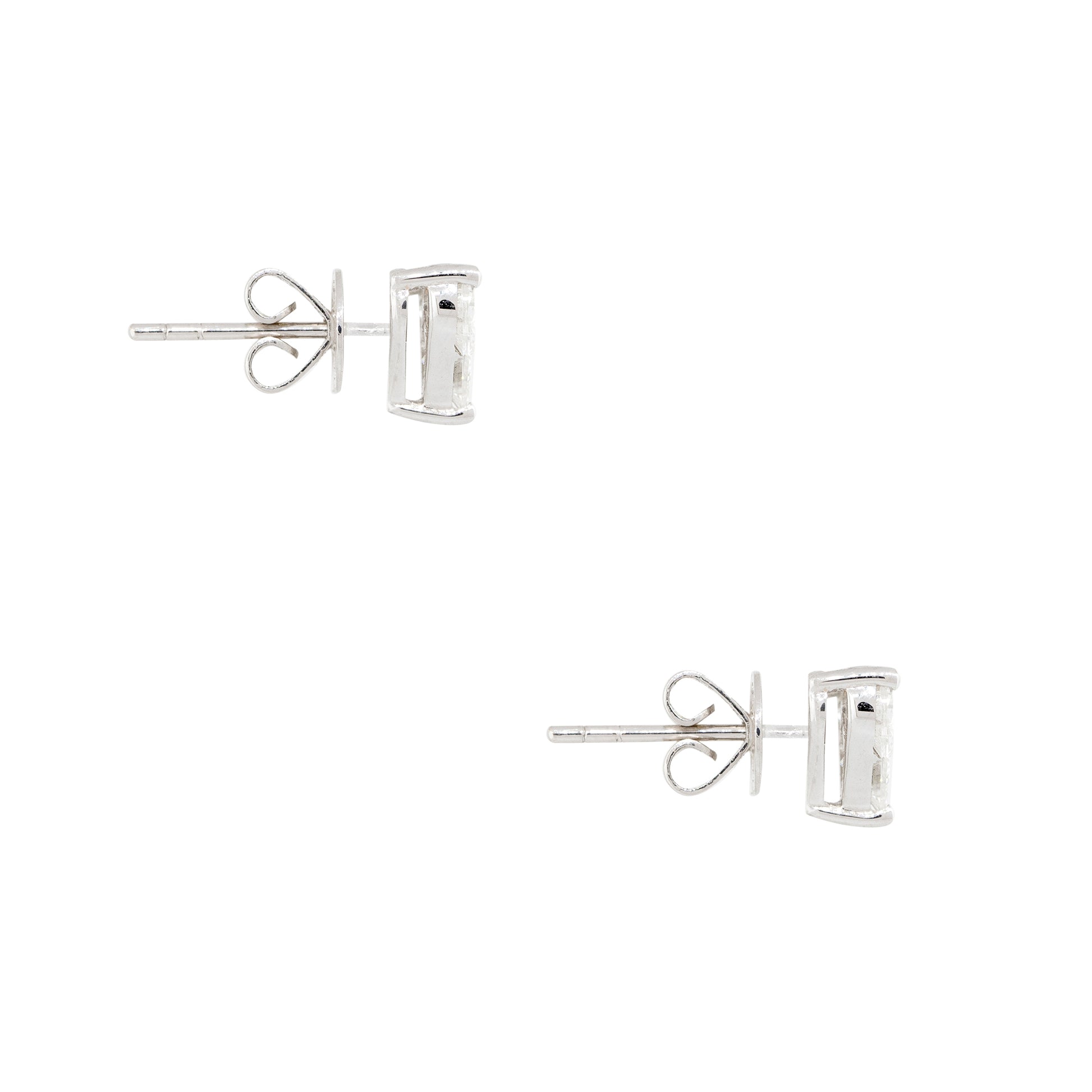 18k White Gold 1.42ctw Princess Cut Diamond Heart-Shaped Earrings