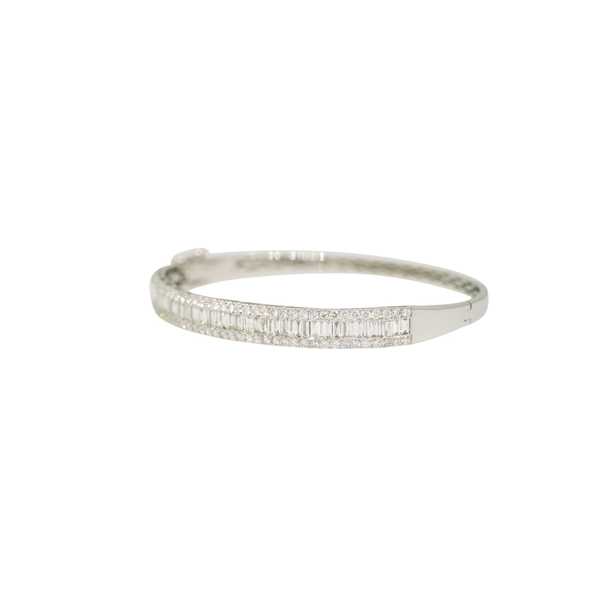 14k White Gold 3.5ctw Natural Round Brilliant & Baguette Cut Diamond Bangle Bracelet