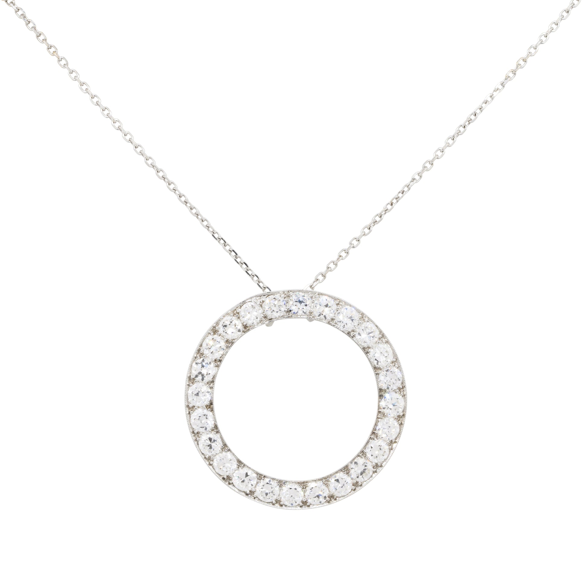 14k White Gold 2.4ctw Diamond Circle Pendant On Chain