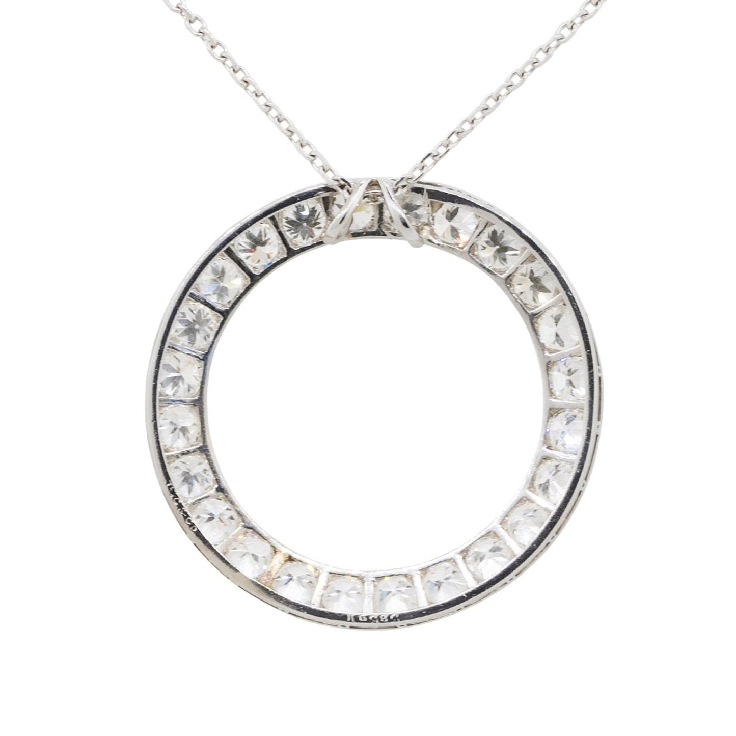14k White Gold 2.4ctw Diamond Circle Pendant On Chain