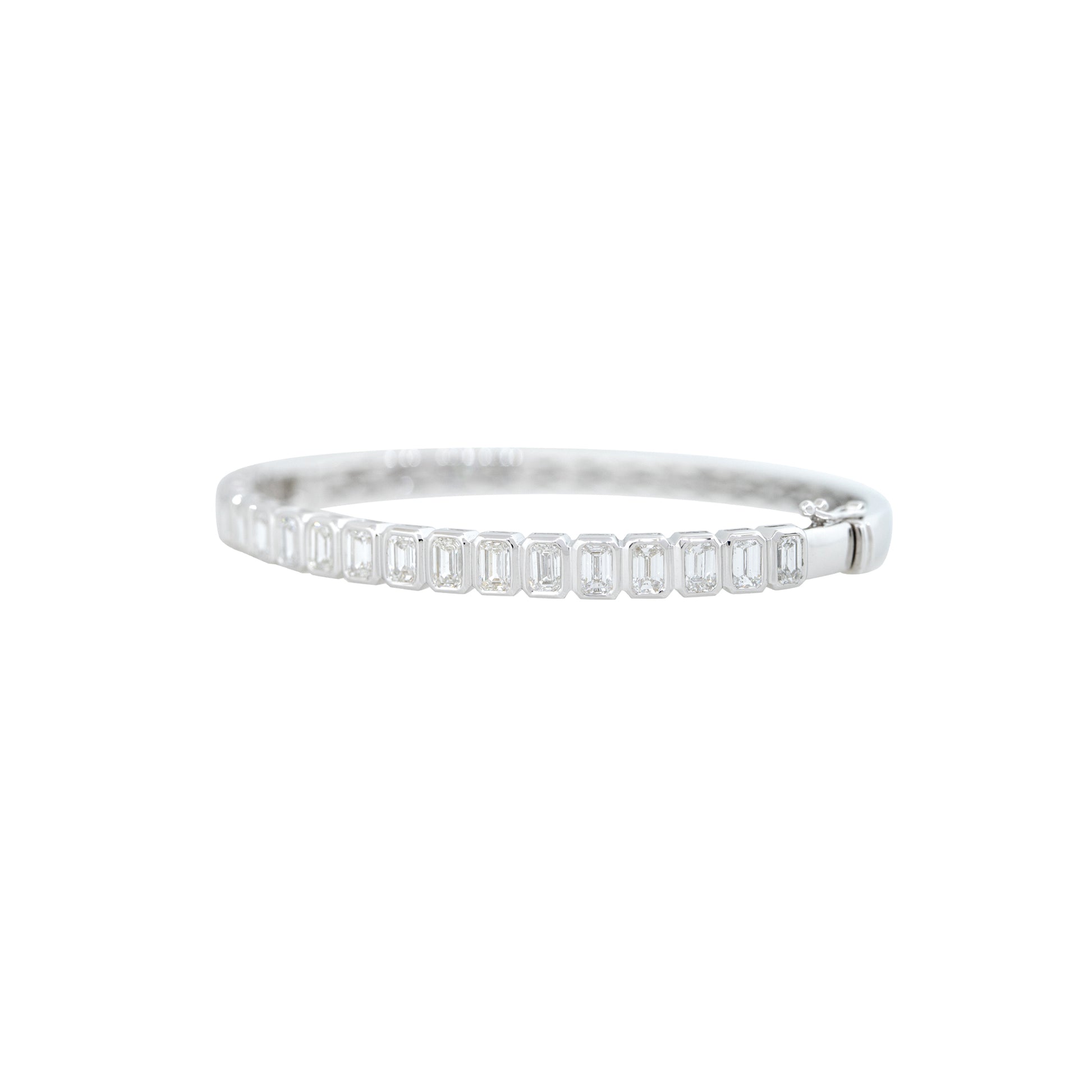 18k White Gold 4.7ctw Emerald Cut Diamond Bangle Bracelet