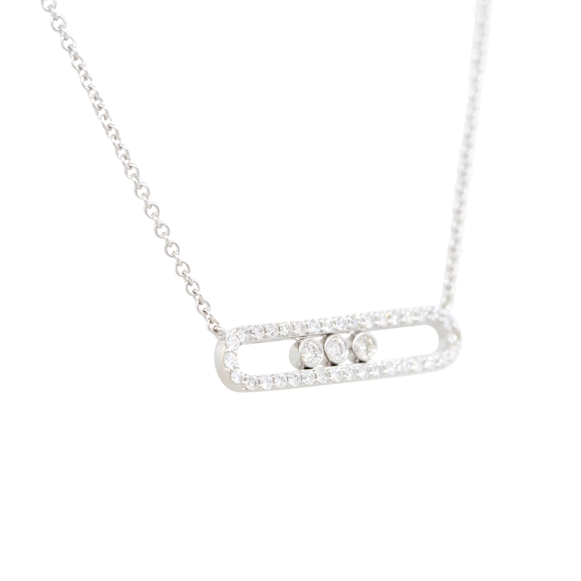 18k White Gold 0.70ctw Floating Diamond Oval Link Pendant Necklace