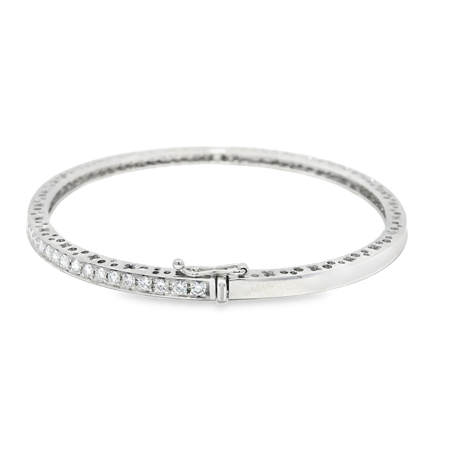 18k White Gold Natural 1.45 Carat Diamond Bangle Bracelet