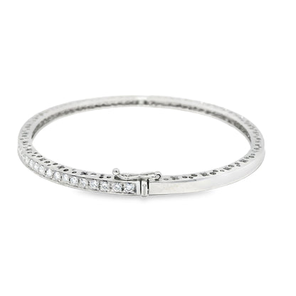 18k White Gold Natural 1.45 Carat Diamond Bangle Bracelet