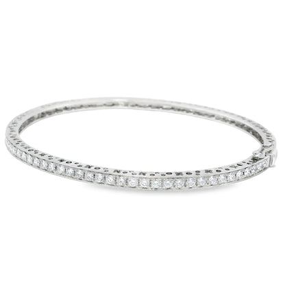 18k White Gold Natural 1.45 Carat Diamond Bangle Bracelet