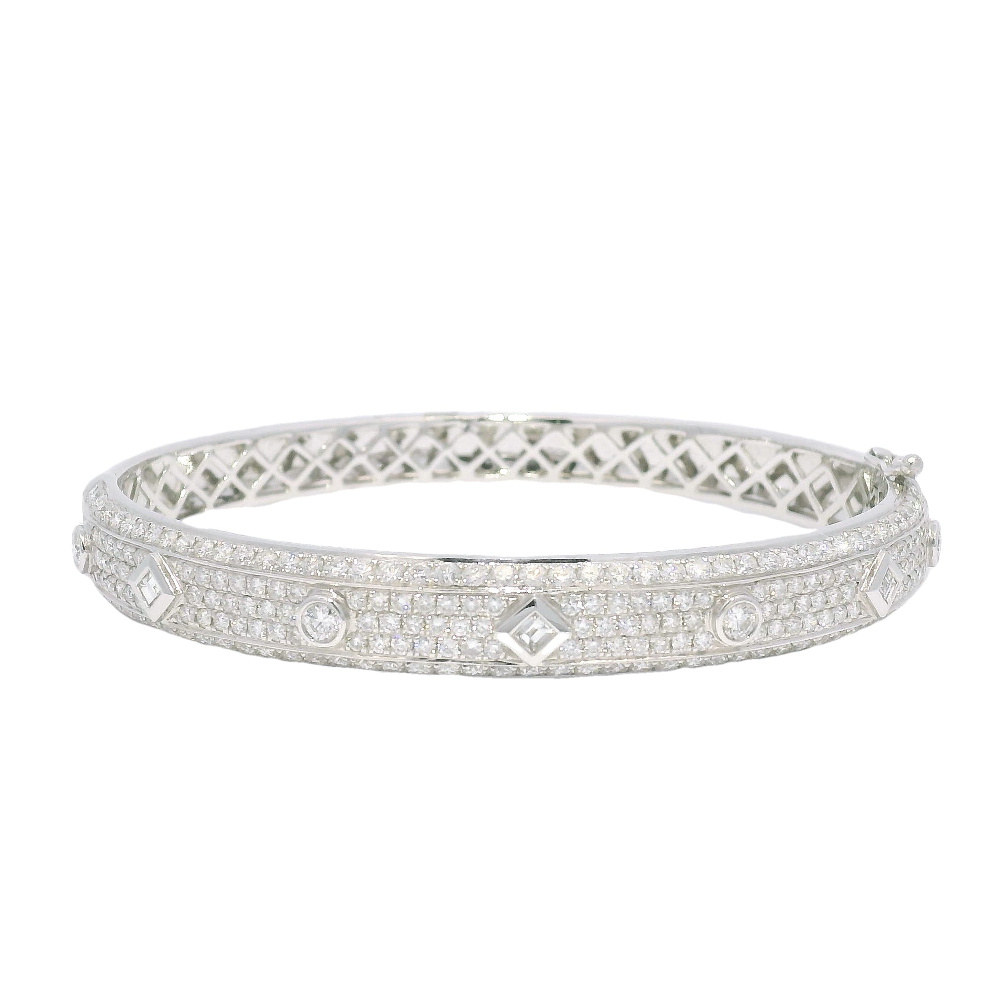 18k White Gold Natural 3.31 Carat Bezel Set Diamond Pave Bangle