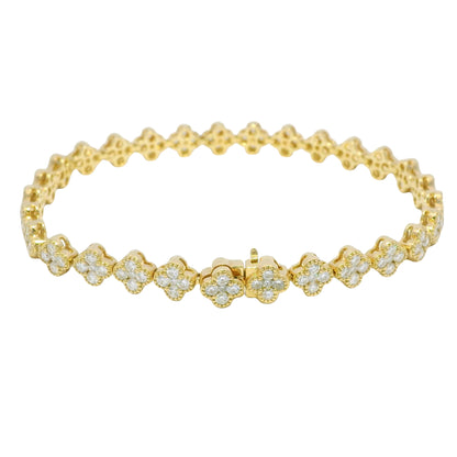 18k Yellow Gold Natural 3.56 Carat Diamond Clover Bracelet