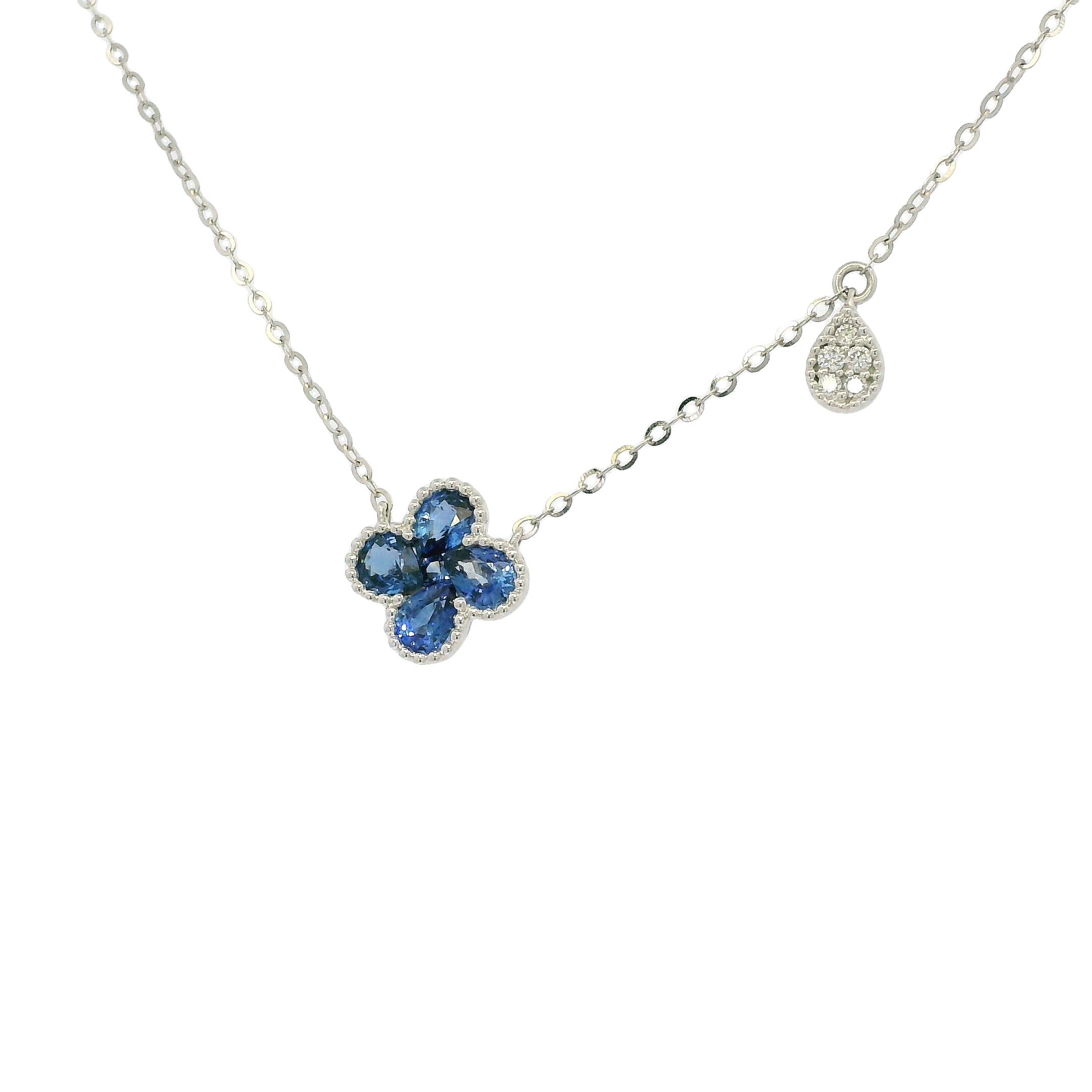 18k White Gold Natural Sapphire Flower Pendant Necklace