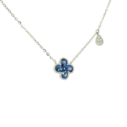 18k White Gold Natural Sapphire Flower Pendant Necklace