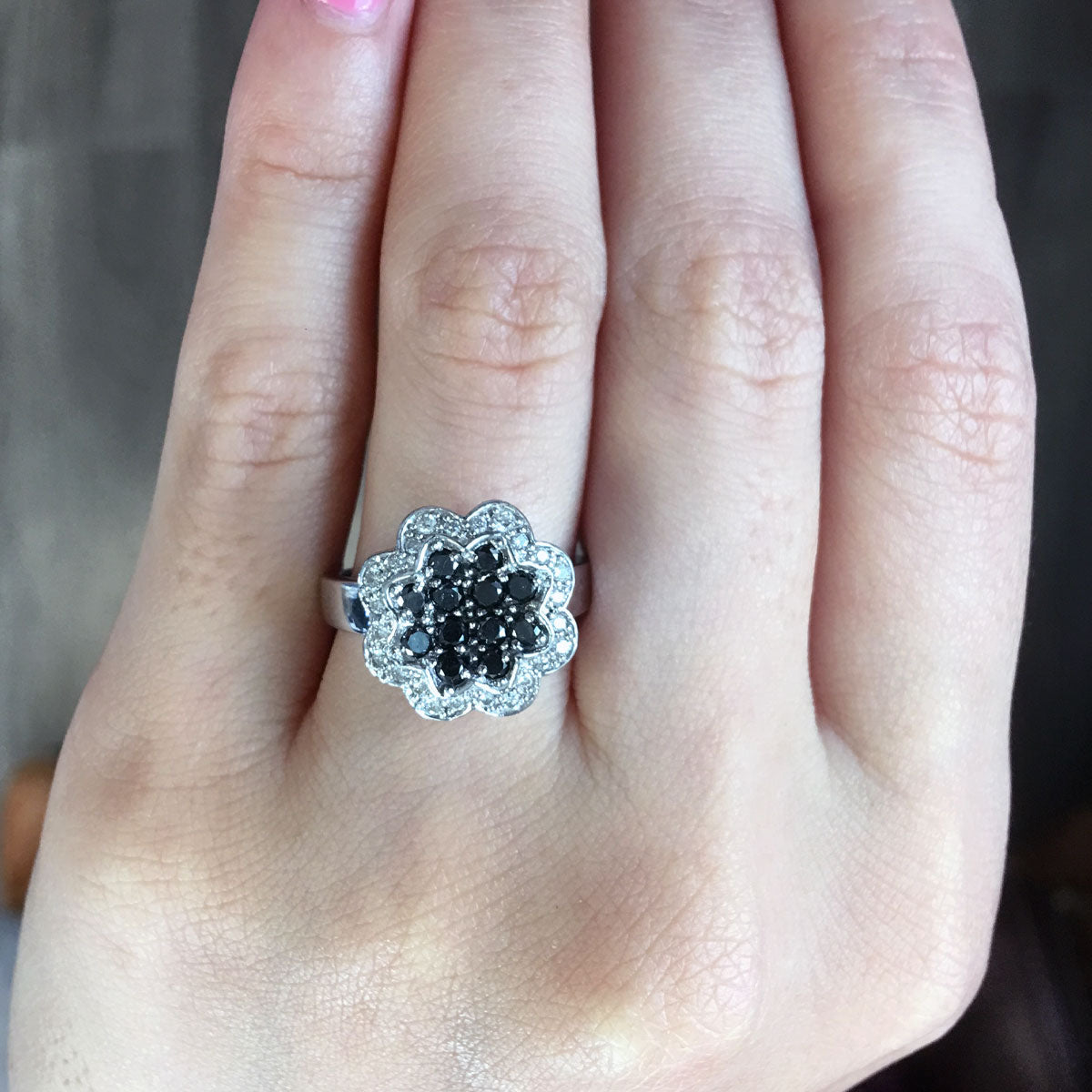 14k White Gold 0.50ctw White and Black Diamond Flower Ring