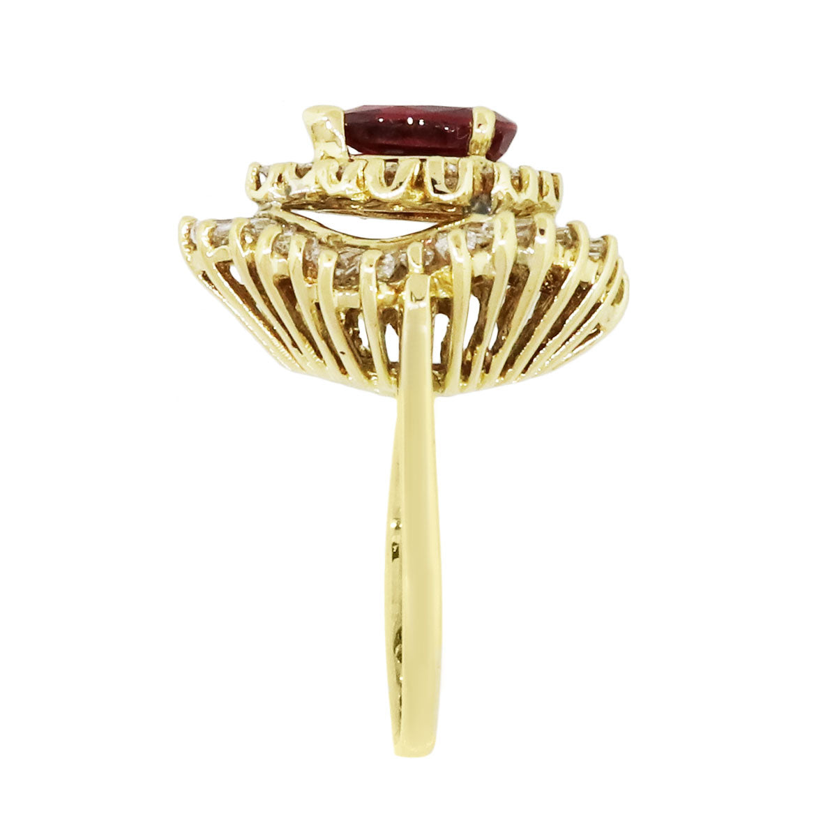 18k Yellow Gold 1.50ctw Diamond and 1ct Ruby Ring