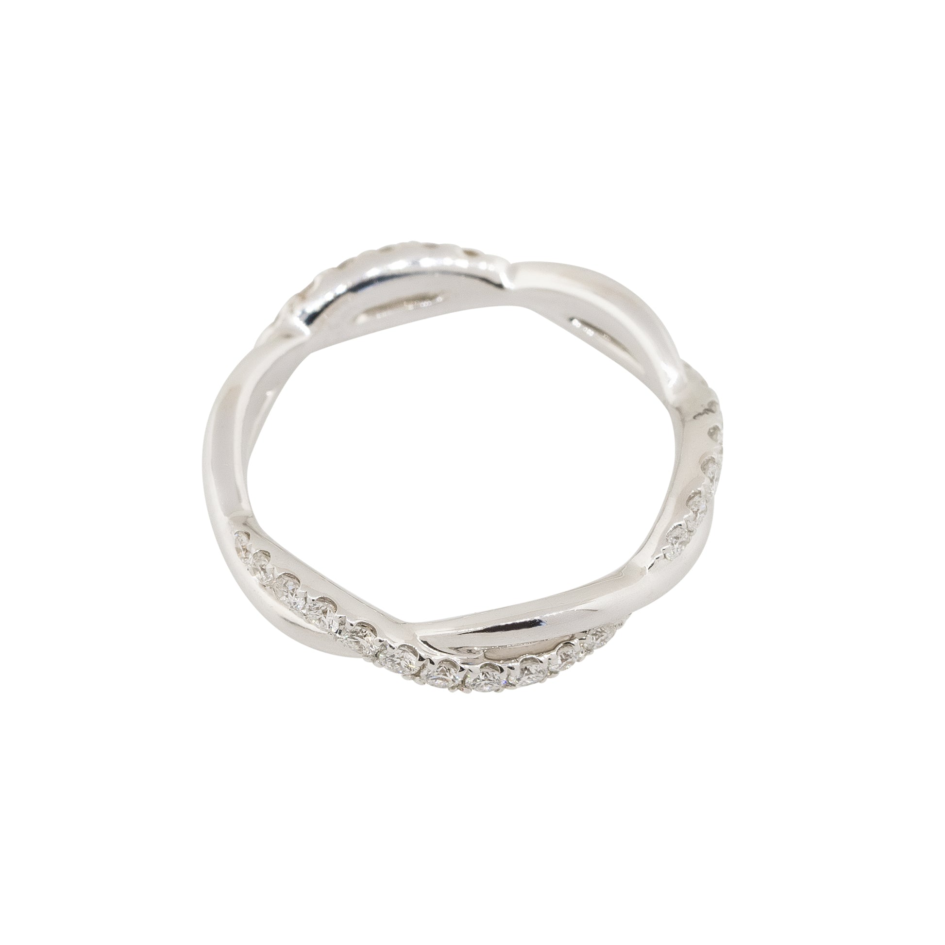 18k White Gold 0.60ctw Round Diamond Twisted Band Ring