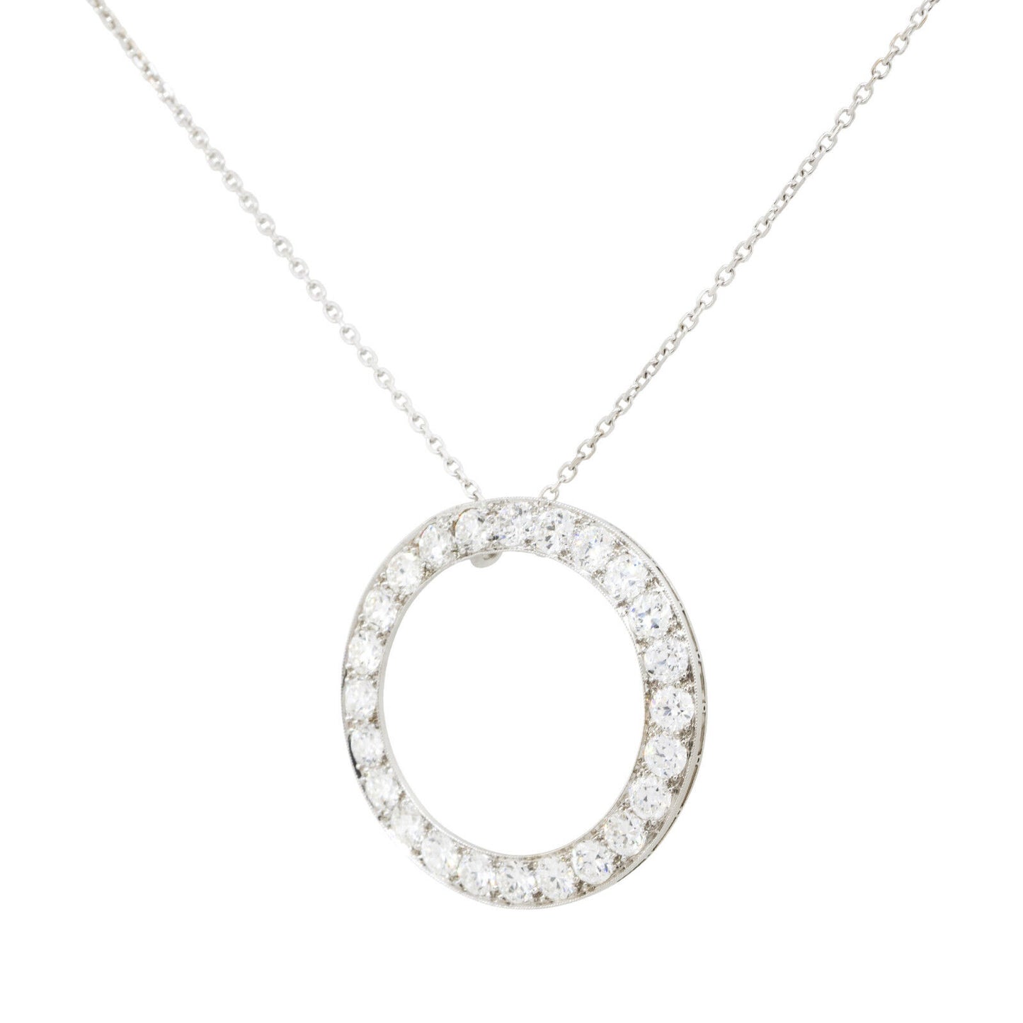 14k White Gold 2.4ctw Diamond Circle Pendant On Chain
